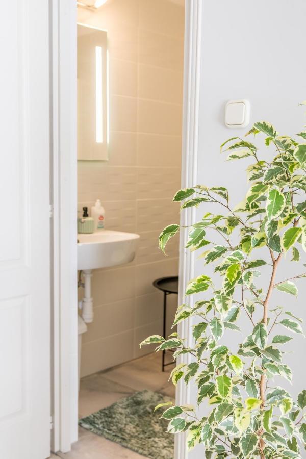 Villa 21 Boutique Rooms Balatonalmádi Buitenkant foto