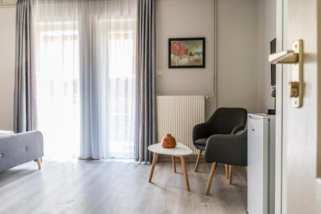 Villa 21 Boutique Rooms Balatonalmádi Buitenkant foto