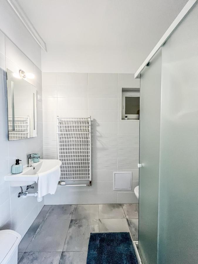 Villa 21 Boutique Rooms Balatonalmádi Buitenkant foto