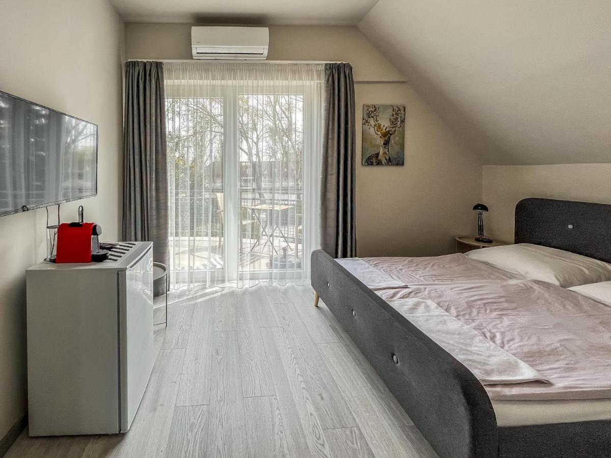 Villa 21 Boutique Rooms Balatonalmádi Buitenkant foto